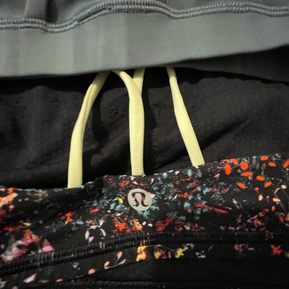 Pack of two Lululemon bras - Picture 5 of 5